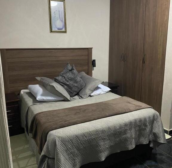 ペンション Sisonke Guest House