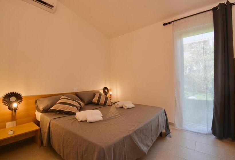 Isa   Residence In Costa Rei Just 450 Meters From The Beach, Apartments With Air Conditioning And Ou
