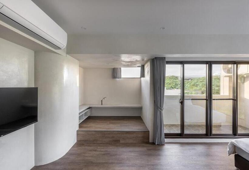 هاستل H Suite Inn