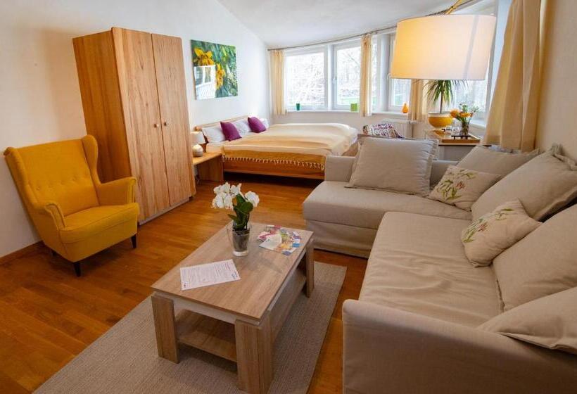 مبيت وإفطار Gästehaus Am Michaelshof, Im «haus Der Natur»