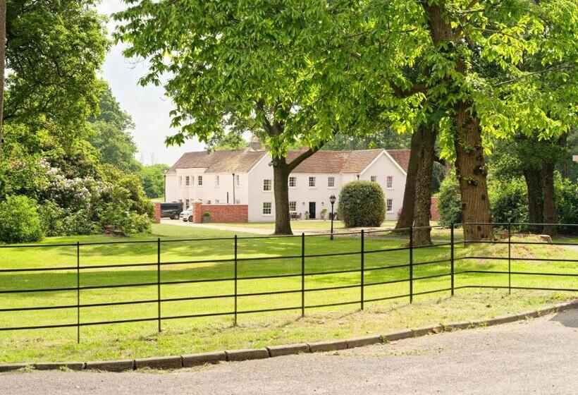 مبيت وإفطار Tyrrells Park