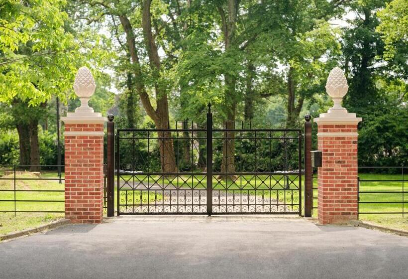 مبيت وإفطار Tyrrells Park