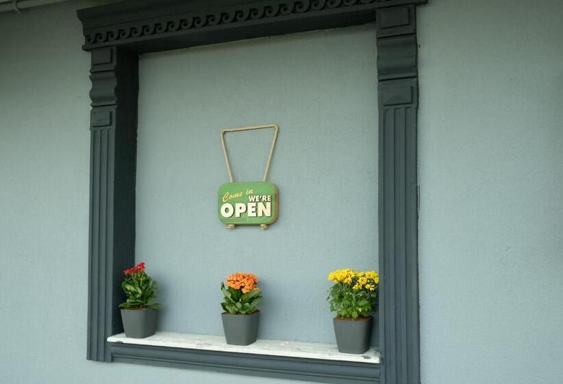 민박 Zelle Airport Boutique