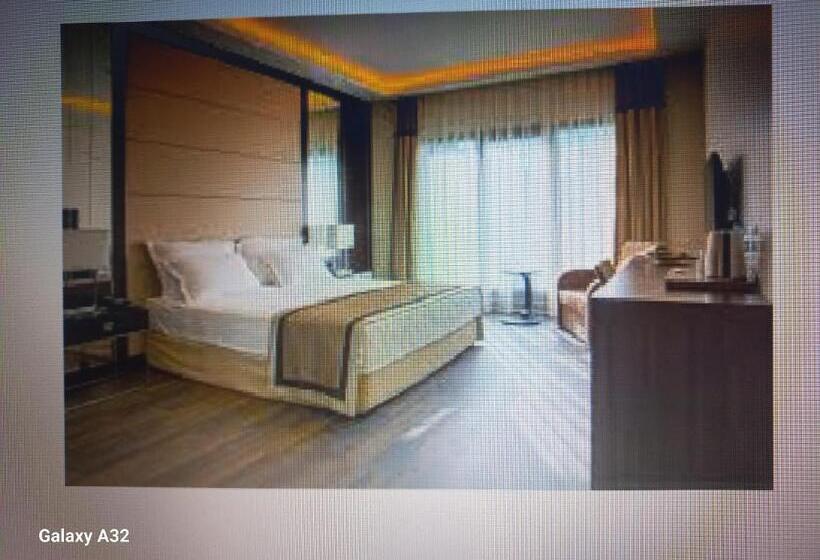 Otel Eli̇f