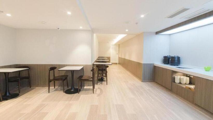 Hanting Hotel Chongqing Peiling Gaosun Pond