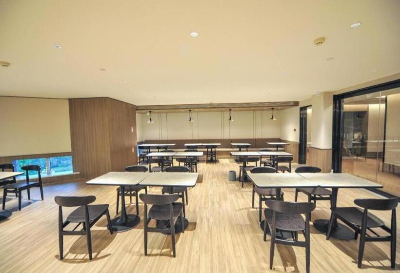 Hanting Hotel Jiyuan Huanghe Avenue