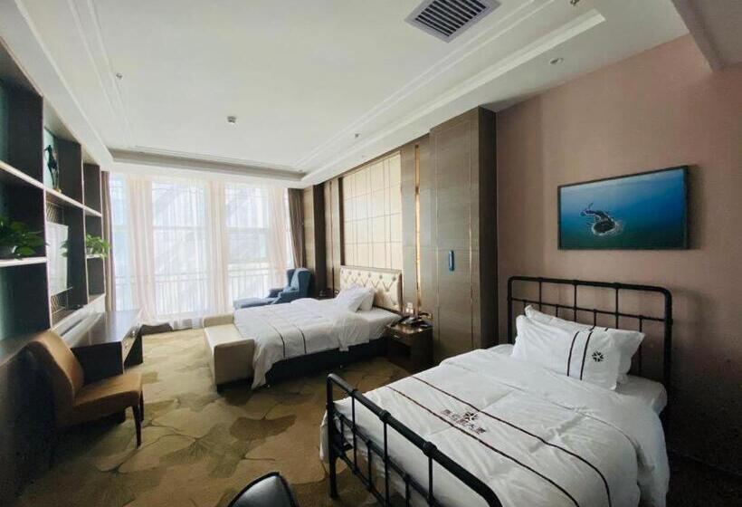 Starway Hotel Urumqi Economic Development Zone Railway Station