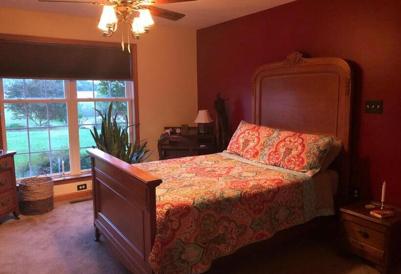 مبيت وإفطار 1st Floor Guest Room With Private Full Bath