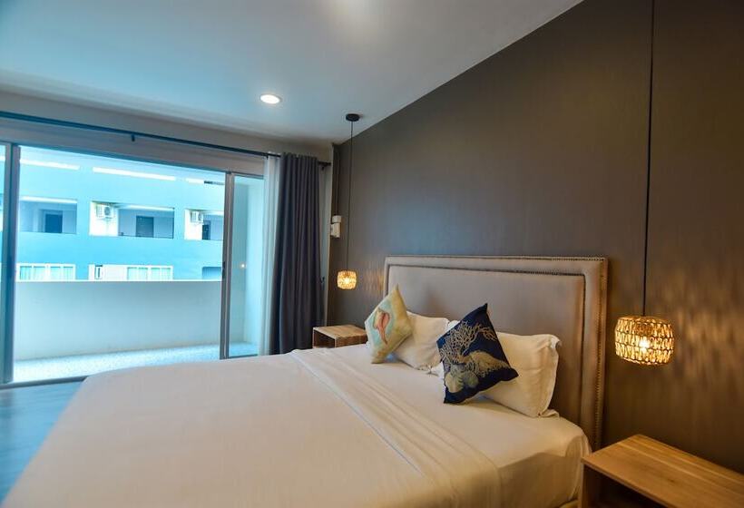 Duplex Rooms Pool View At Thalay Cha Am