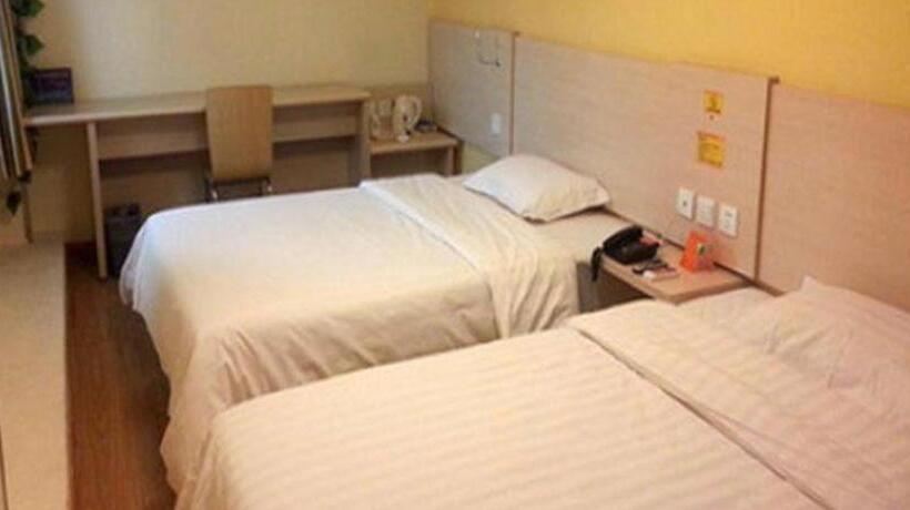 فندق 7 Days Inn Turpan Shanshan Kumtag Desert
