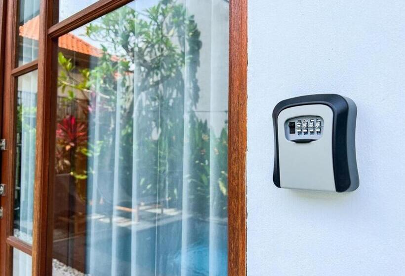 펜션 Island Boy Guesthouse N Prime Location In Canggu