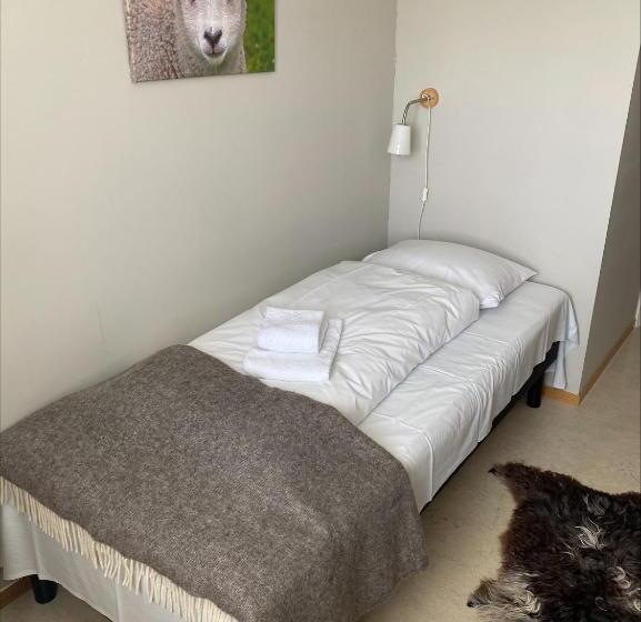 بنسيون Utstein Pilegrimsgard