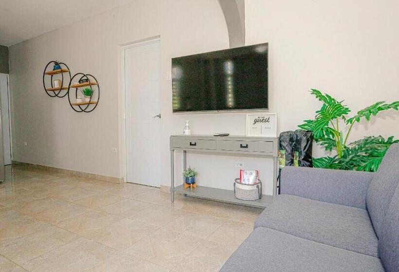 استراحتگاه Ecomar Rentals