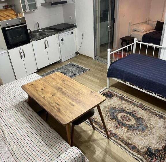 çakir Buti̇k Otel