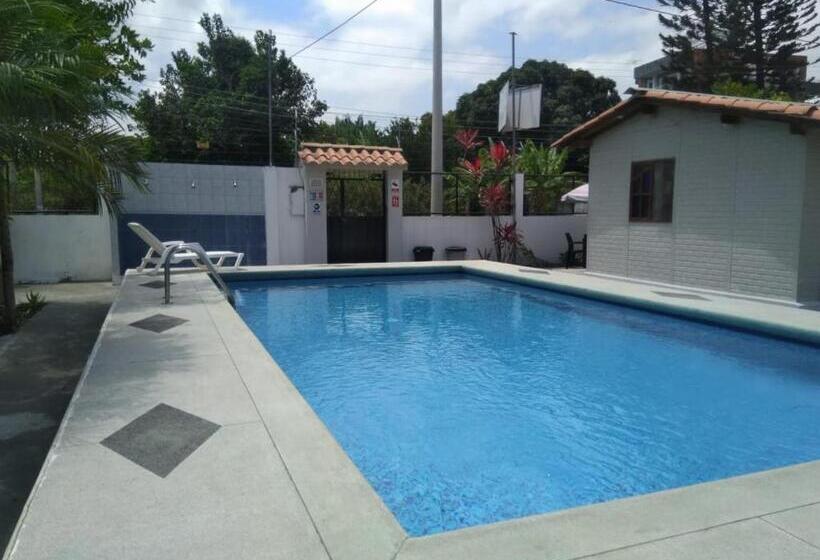 پانسیون Cabañas Maria Luisa