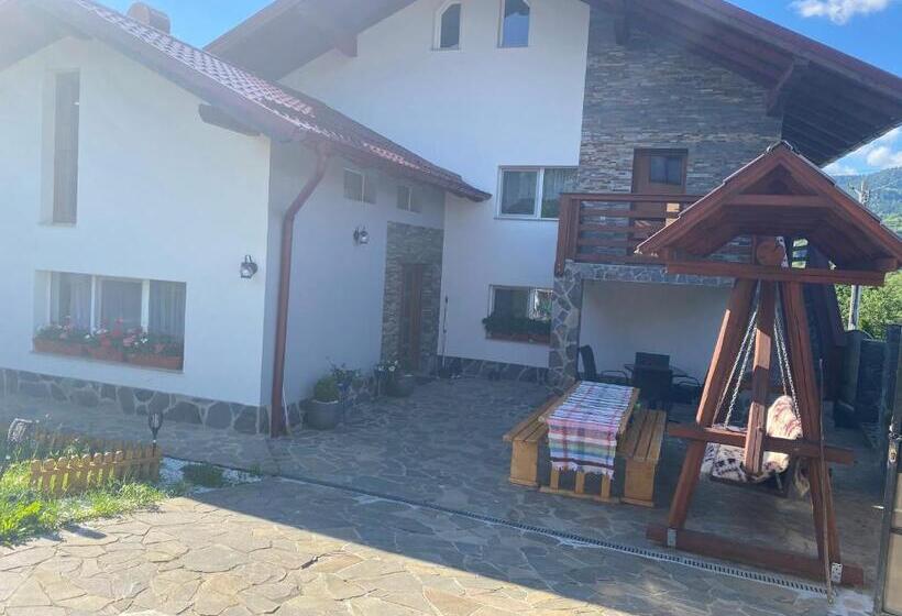 پانسیون Casa Fabian
