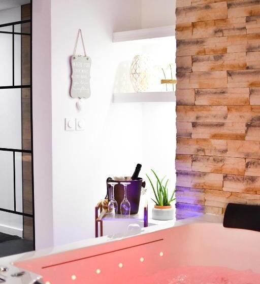 ペンション Les Nuits D Olympe   Suite & Spa Privatif