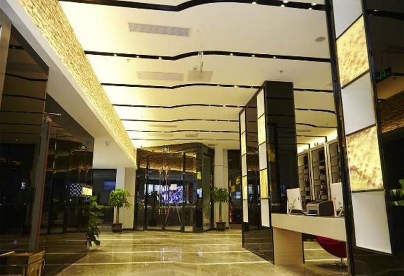 Lavande Hotel Guangzhou Panyu Changlong Zhong Hua Food City Branch