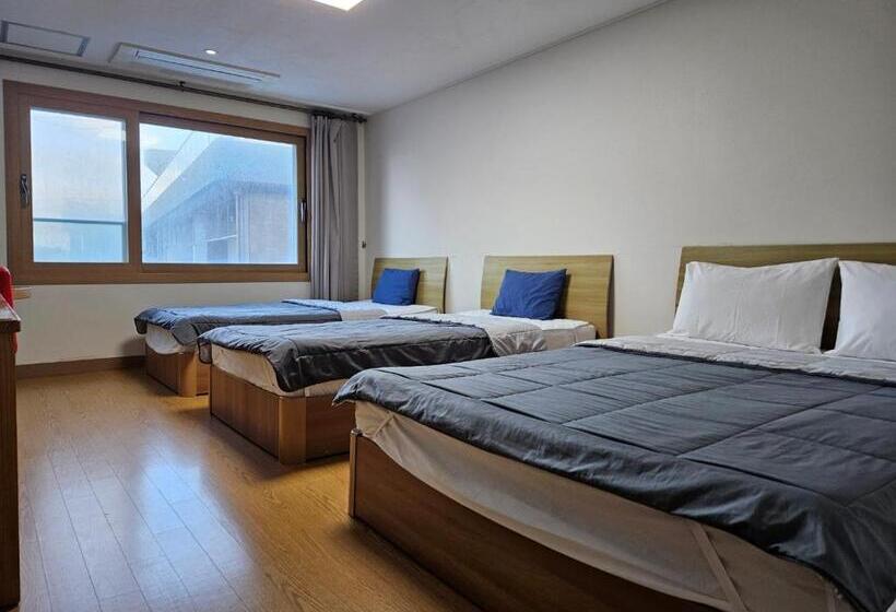 Samda Hostel