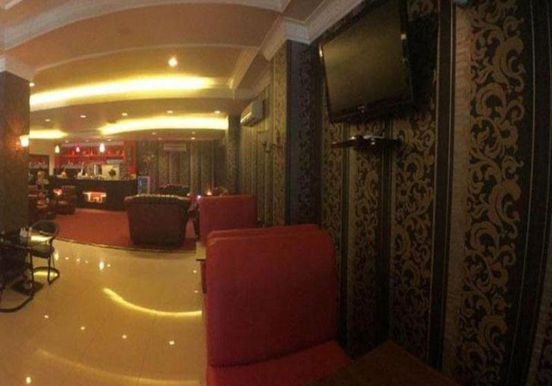 Hotel The