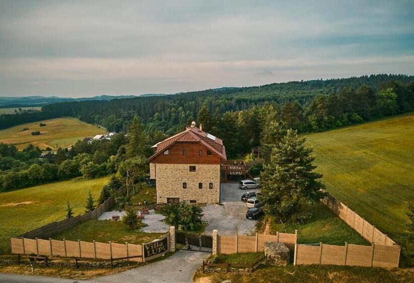 تختخواب و صبحانه Villa Lupu