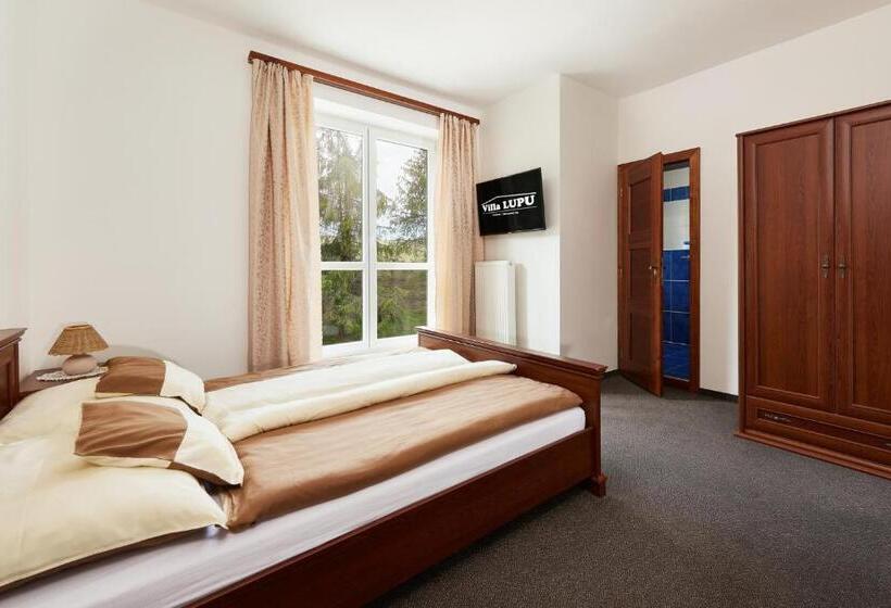 تختخواب و صبحانه Villa Lupu