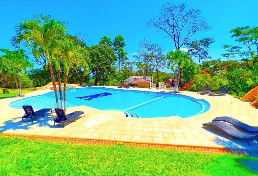 هتل Kamelot Colonial