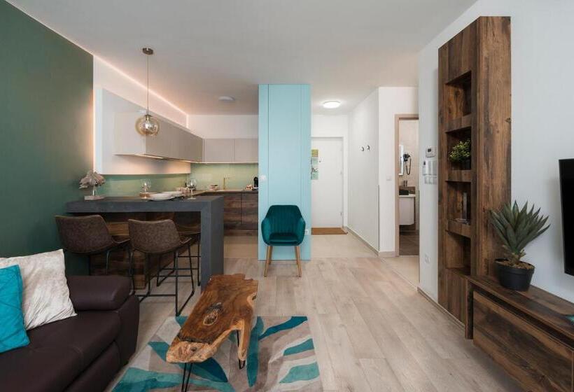 Sunset Resort   Lakeside Apartment