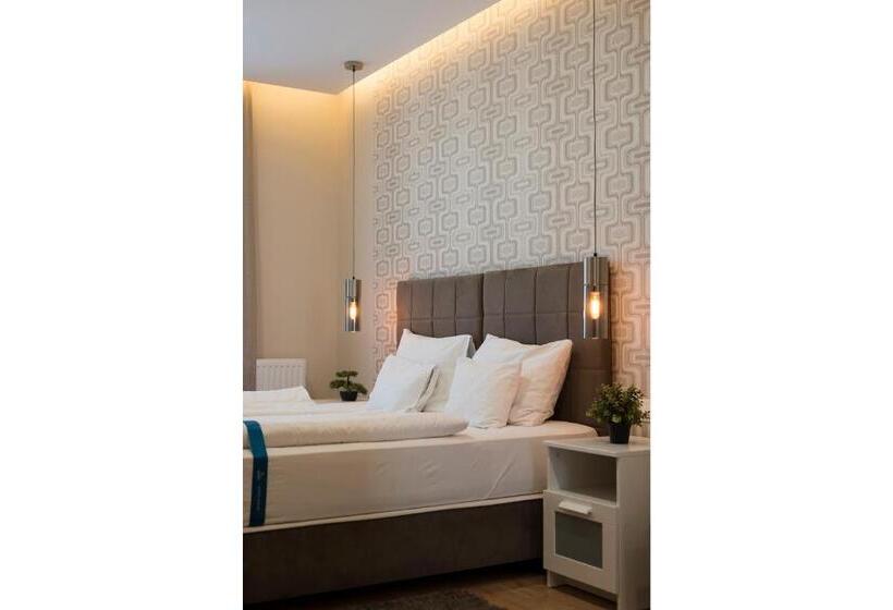 Sunset Resort   Lakeside Apartment