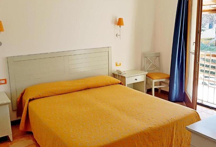 בית מלון כפרי Villa Tramonto Direttamente Sul Mare