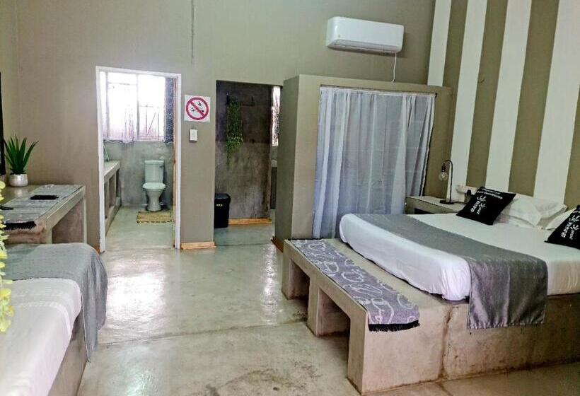 פנסיון Overnight Stop Before Kruger National Park