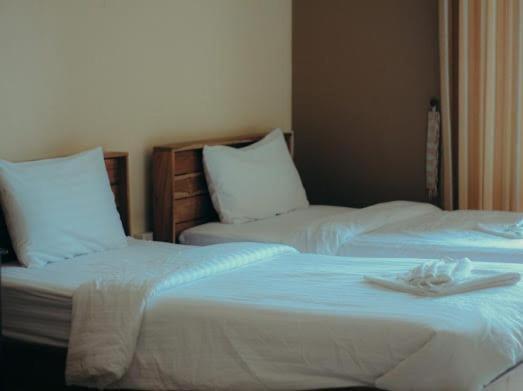 هتل Aura Residence