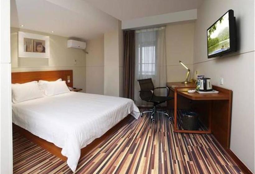 Отель Goldmet Inn Chengdu Baiguolin Underground Station