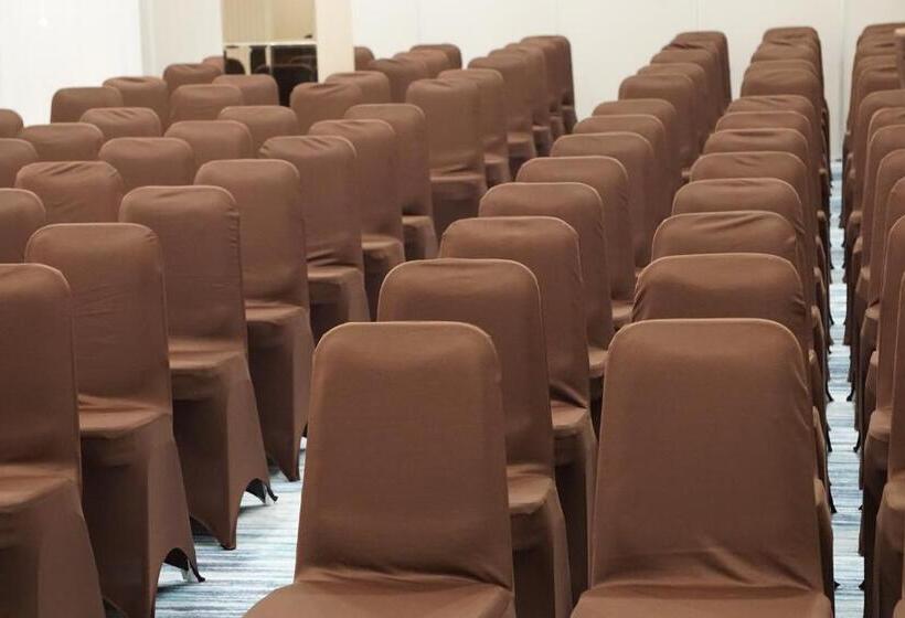 Unisi Hotel Malioboro   Jogja Syariah