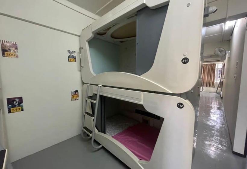 فندق صغير Spot On 89795 The Space Inn