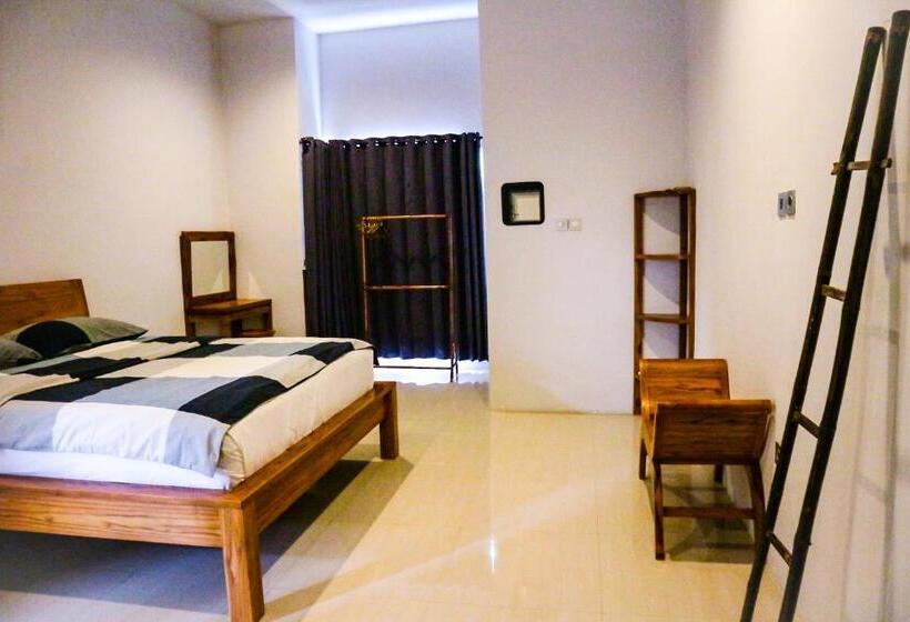 تختخواب و صبحانه Lazy Inn Kuta Lombok
