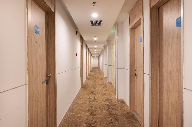 호텔 Hanting  Shanghai Cao Road Financial Information Park