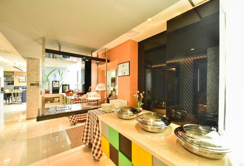 ホテル Jinjiang Inn Haikou Binhai Avenue Qilou Old Street