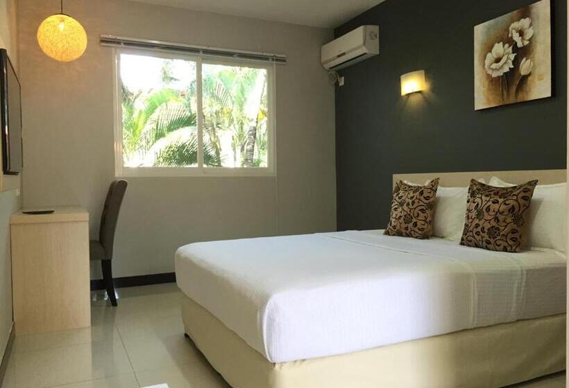 هتل The Shady Rest