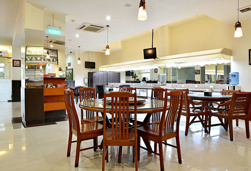 酒店 Zen Rooms Benhil Tondano