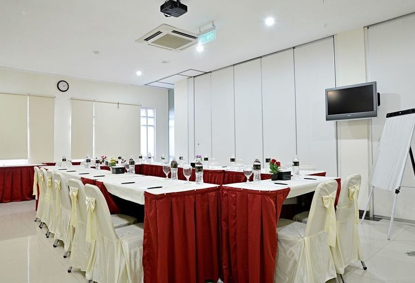 酒店 Zen Rooms Benhil Tondano