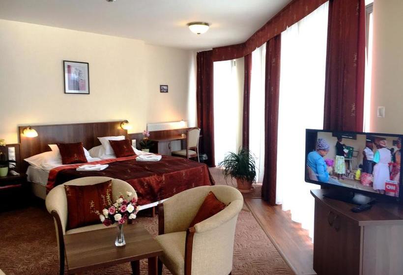 민박 Ambrózia étterem és Panzió