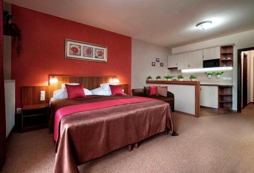 민박 Ambrózia étterem és Panzió