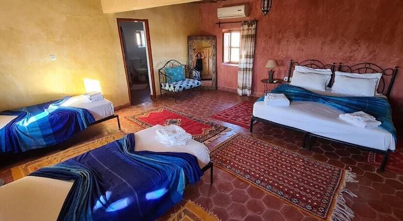 تختخواب و صبحانه Chez Laila