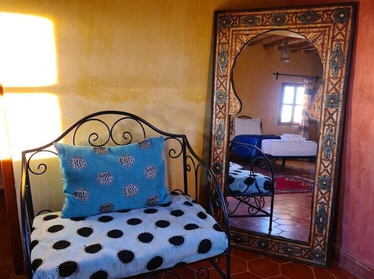 تختخواب و صبحانه Chez Laila