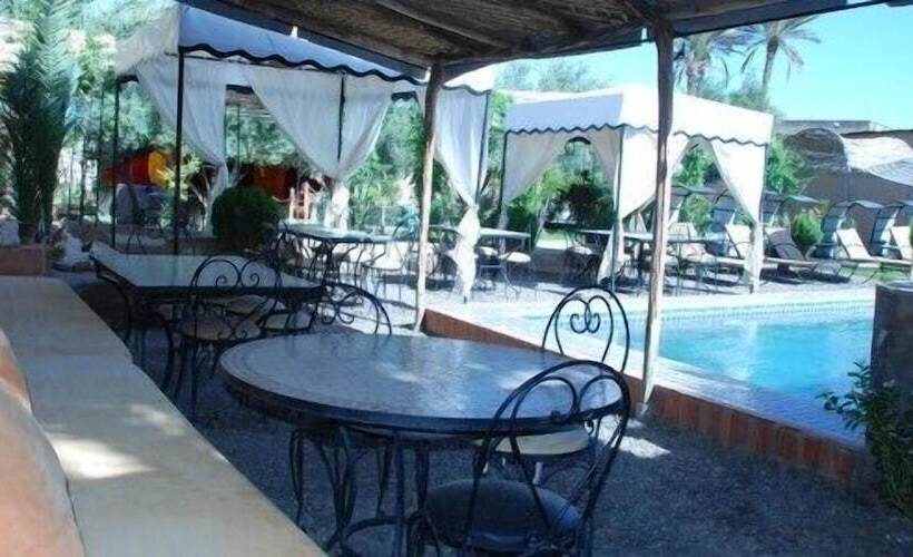 تختخواب و صبحانه Chez Laila