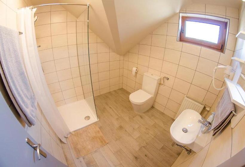 צימר Kolibri Panzió