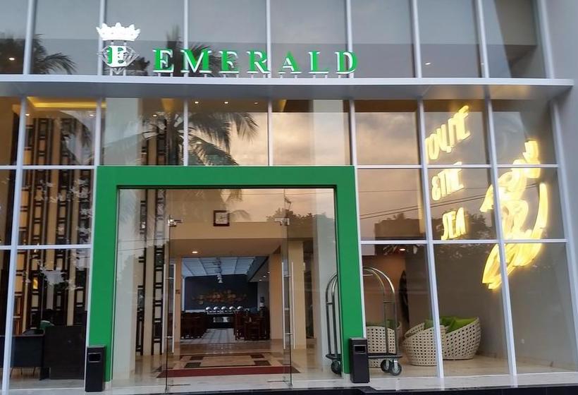 هتل Emerald  Pangandaran