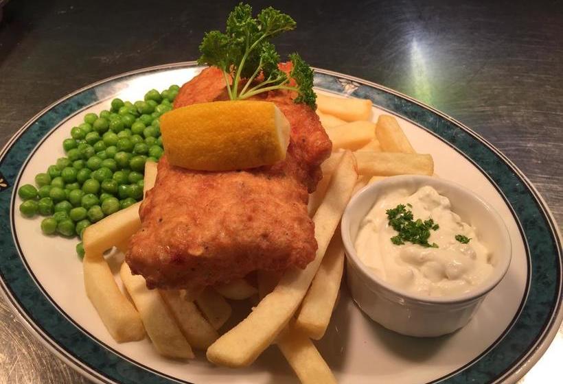 هتل The Waterfront Boutique