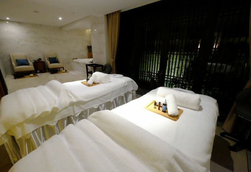 בית מלון כפרי Ven Courtyard